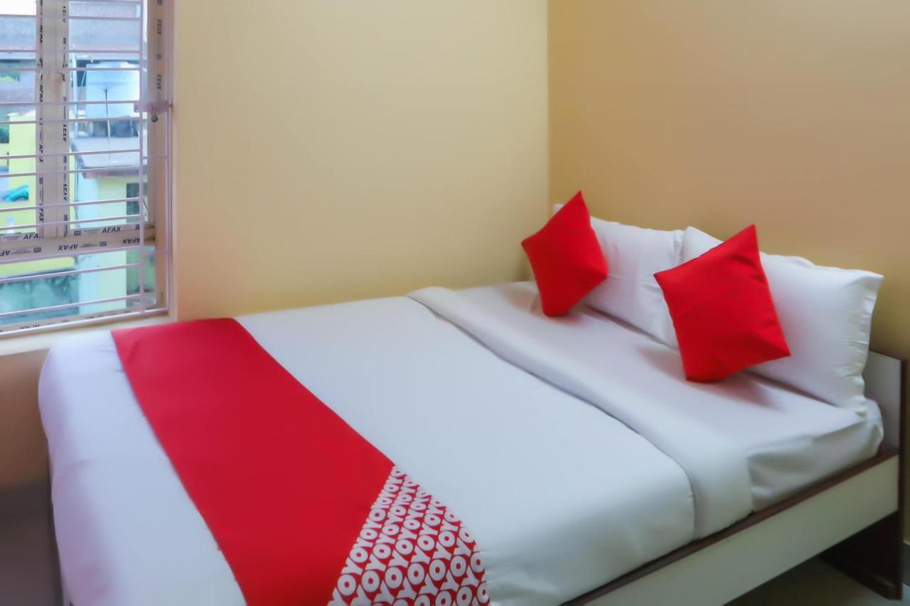 Oyo 62042 Niloy Guest House Jadabpur Ngoại thất bức ảnh